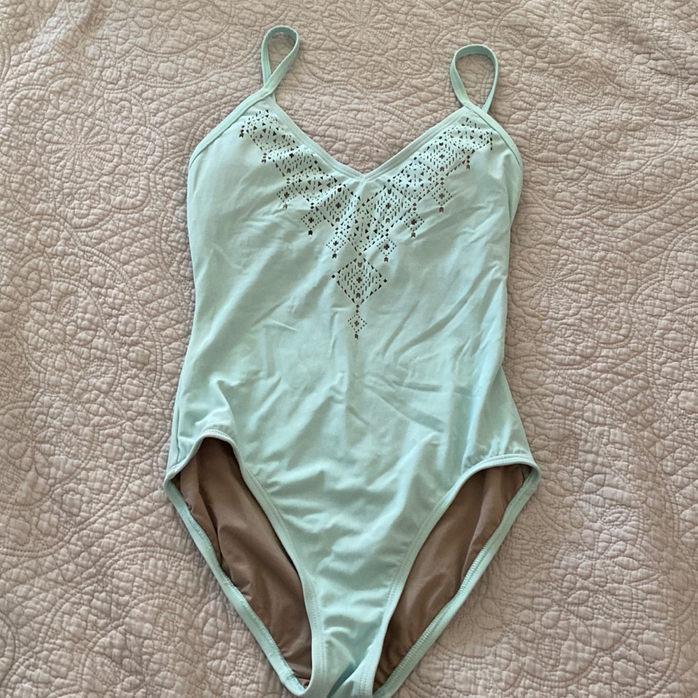 Vince Camuto swim size 6